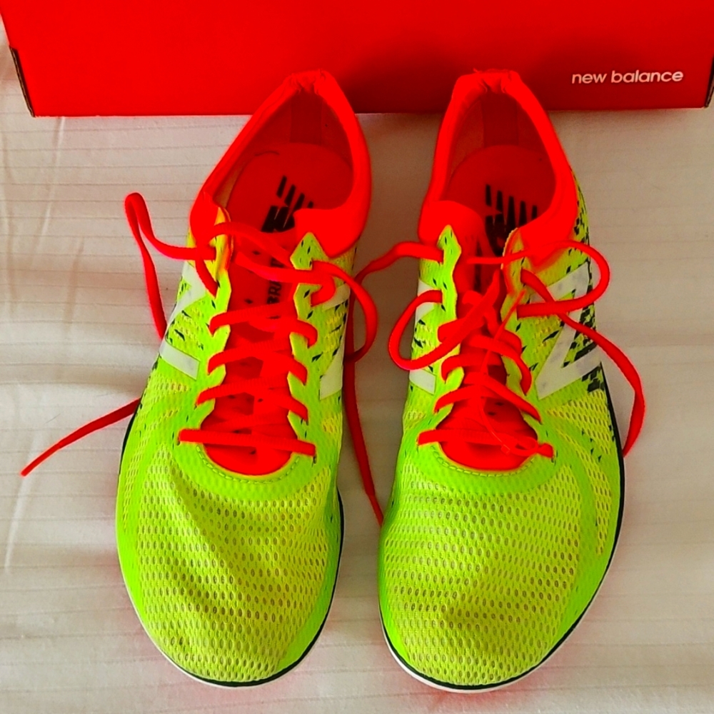 NEW New Balance Sneakers/Cleats US size 9.5 with box